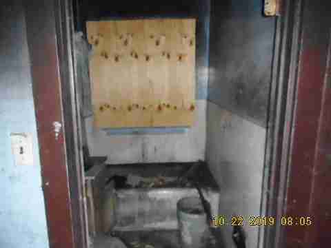 2435 Glandale (23)_m.jpg